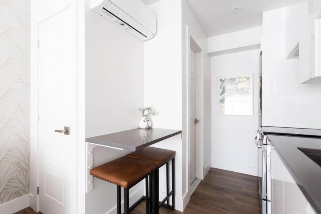 Wonderful Studio In Little Italy With Full Bath By Den Stays Μόντρεαλ Εξωτερικό φωτογραφία
