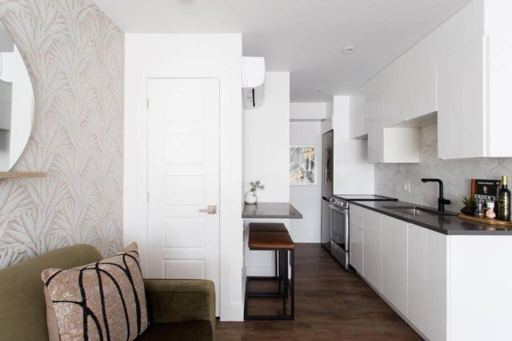 Wonderful Studio In Little Italy With Full Bath By Den Stays Μόντρεαλ Εξωτερικό φωτογραφία